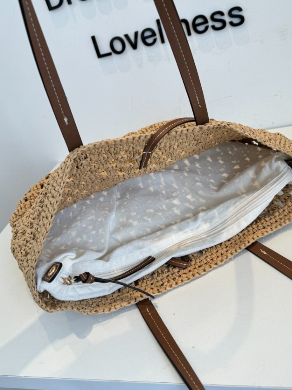 YSL Tan Raffia Tote Gold Logo - Picture 5 of 9